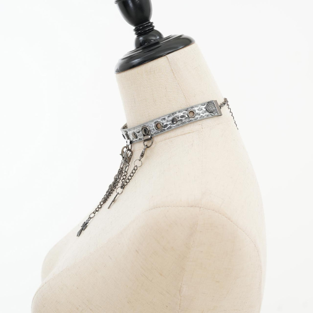 Fallen Vespers Choker