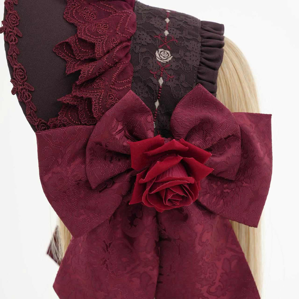 Villainess Elegance Bonnet