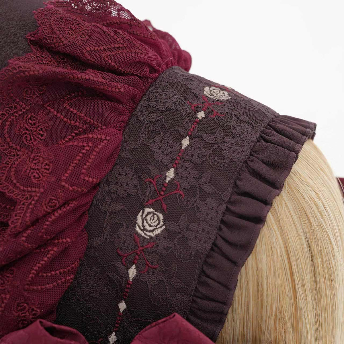 Villainess Elegance Bonnet