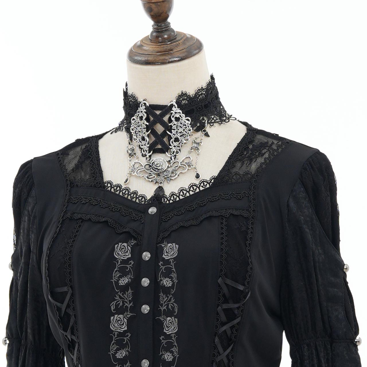 Larme d’Alice Lace choker