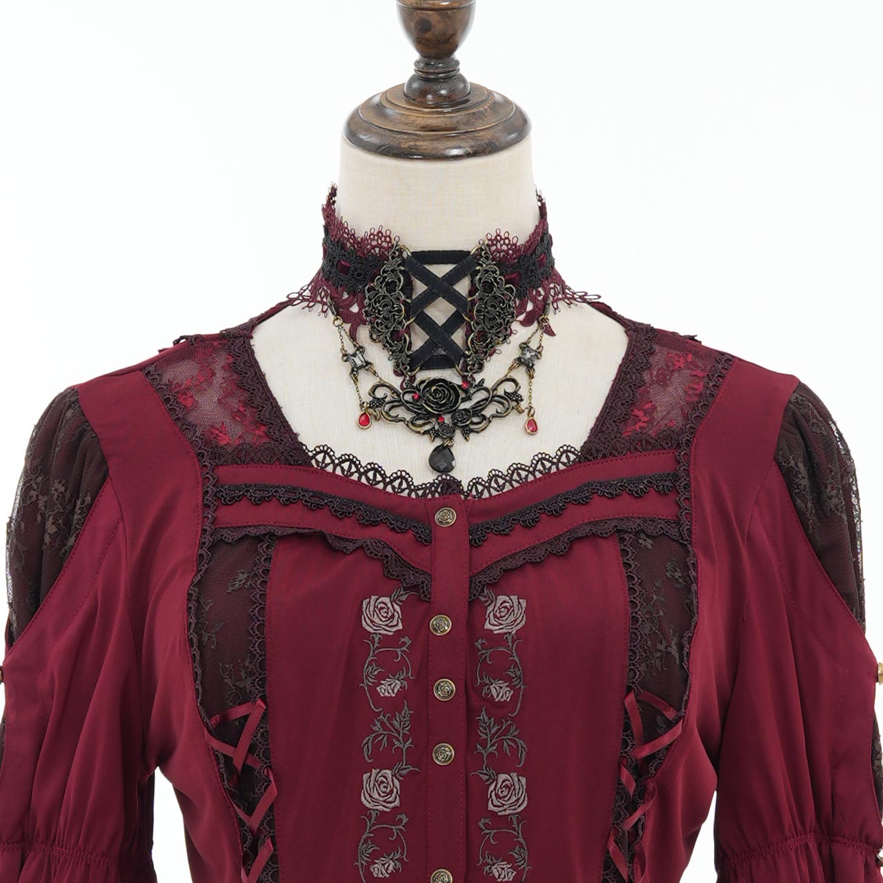 Larme d’Alice Lace choker