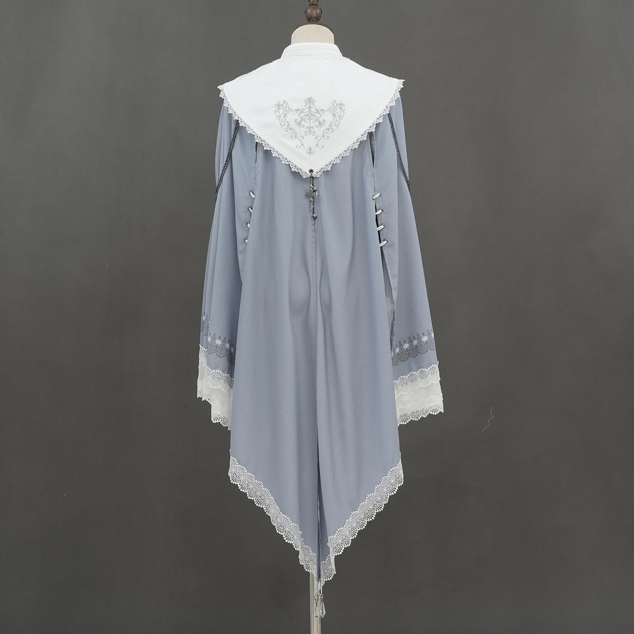 Whimsical Rosy Cats Rose Cross Detachable Collar