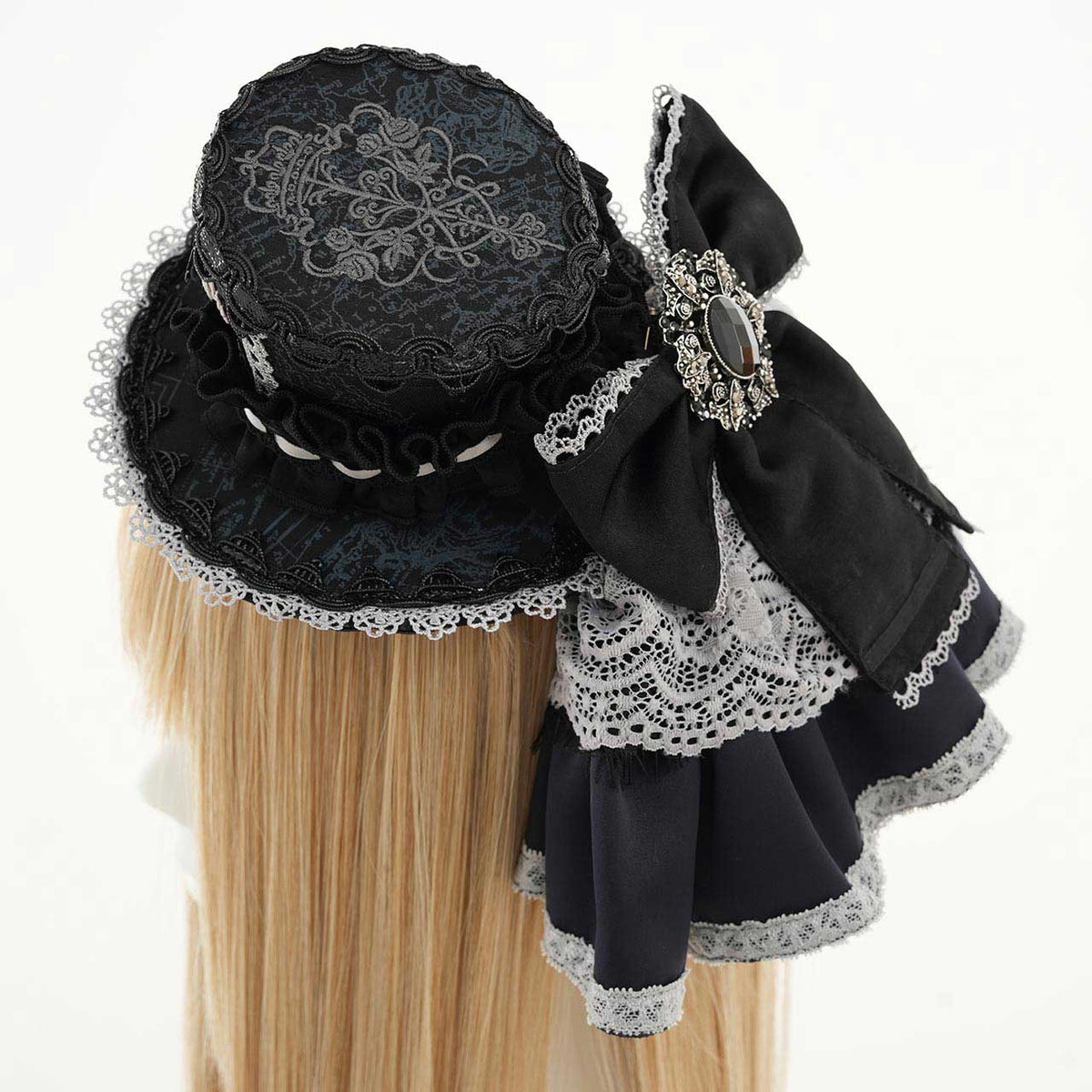 Grand Foyer Hotel 3-Way Mini Hat