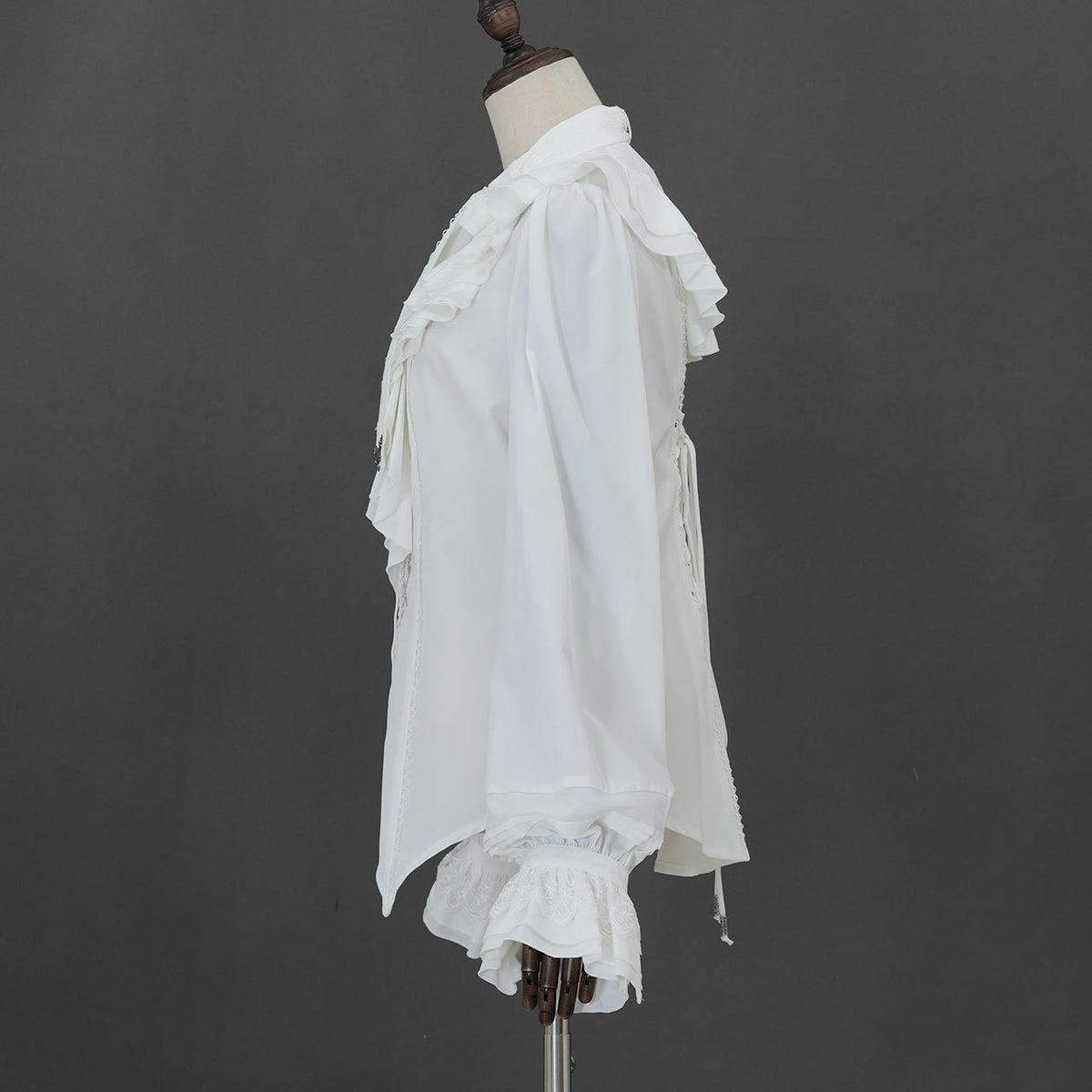 Grand Foyer Hotel Cascade Ruffle Blouse【L】