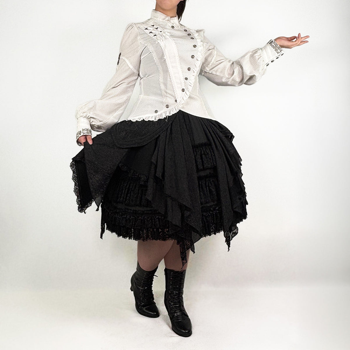 Grand Foyer Hotel Asymmetrical blouse【L】