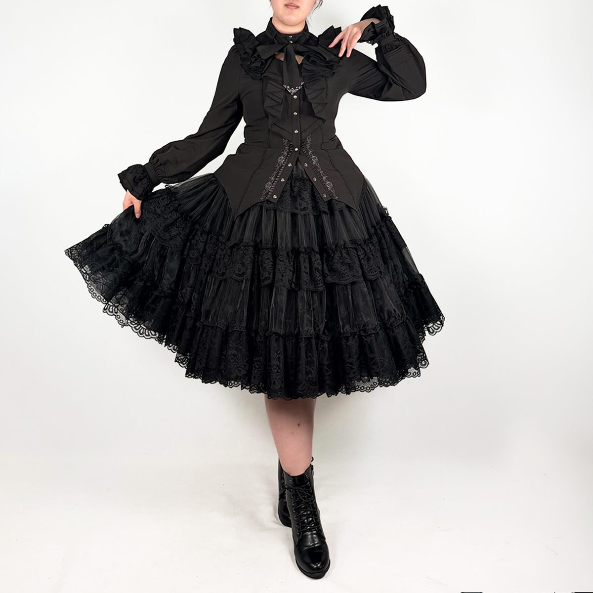 Grand Foyer Hotel Cascade Ruffle Blouse【L】