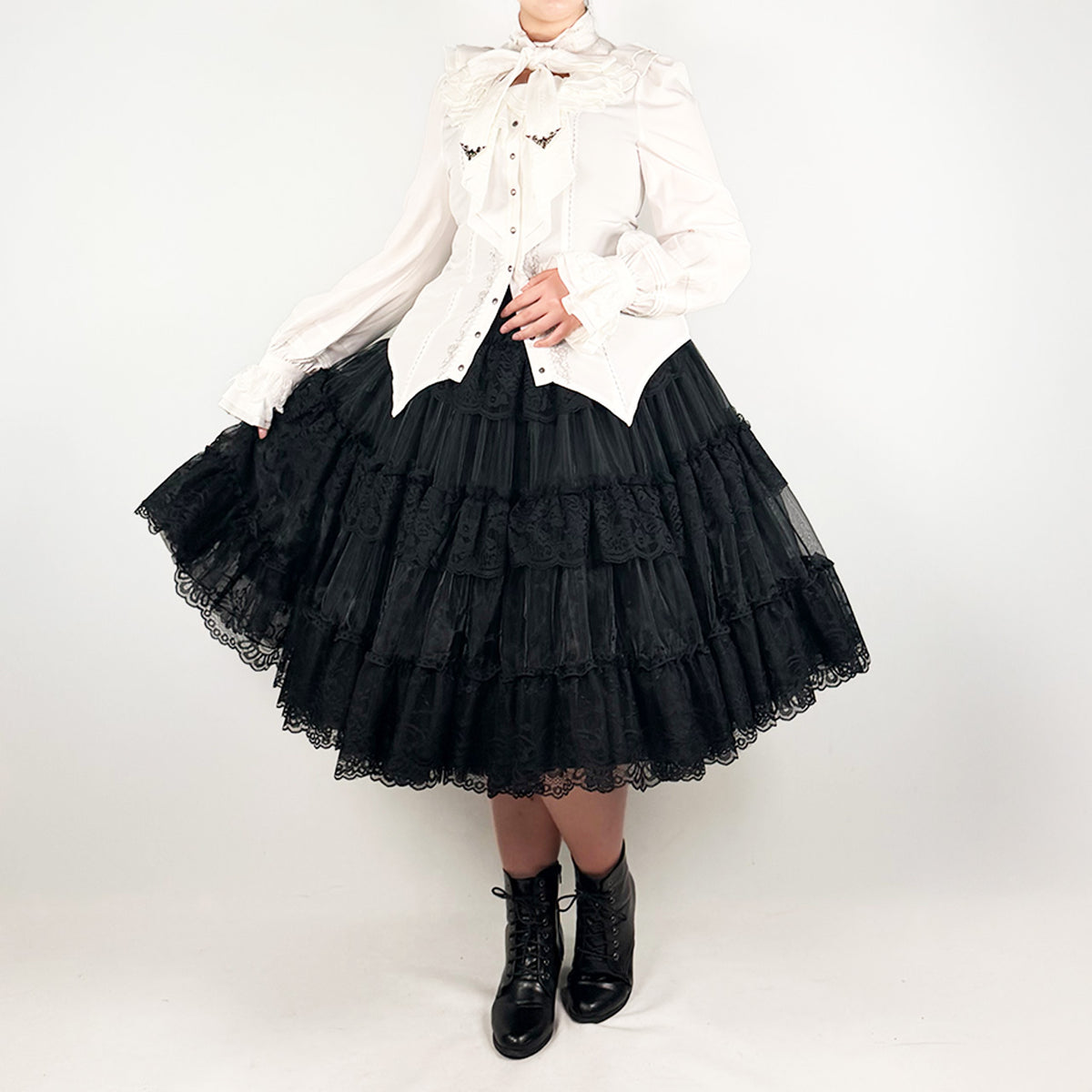 Grand Foyer Hotel Cascade Ruffle Blouse【L】