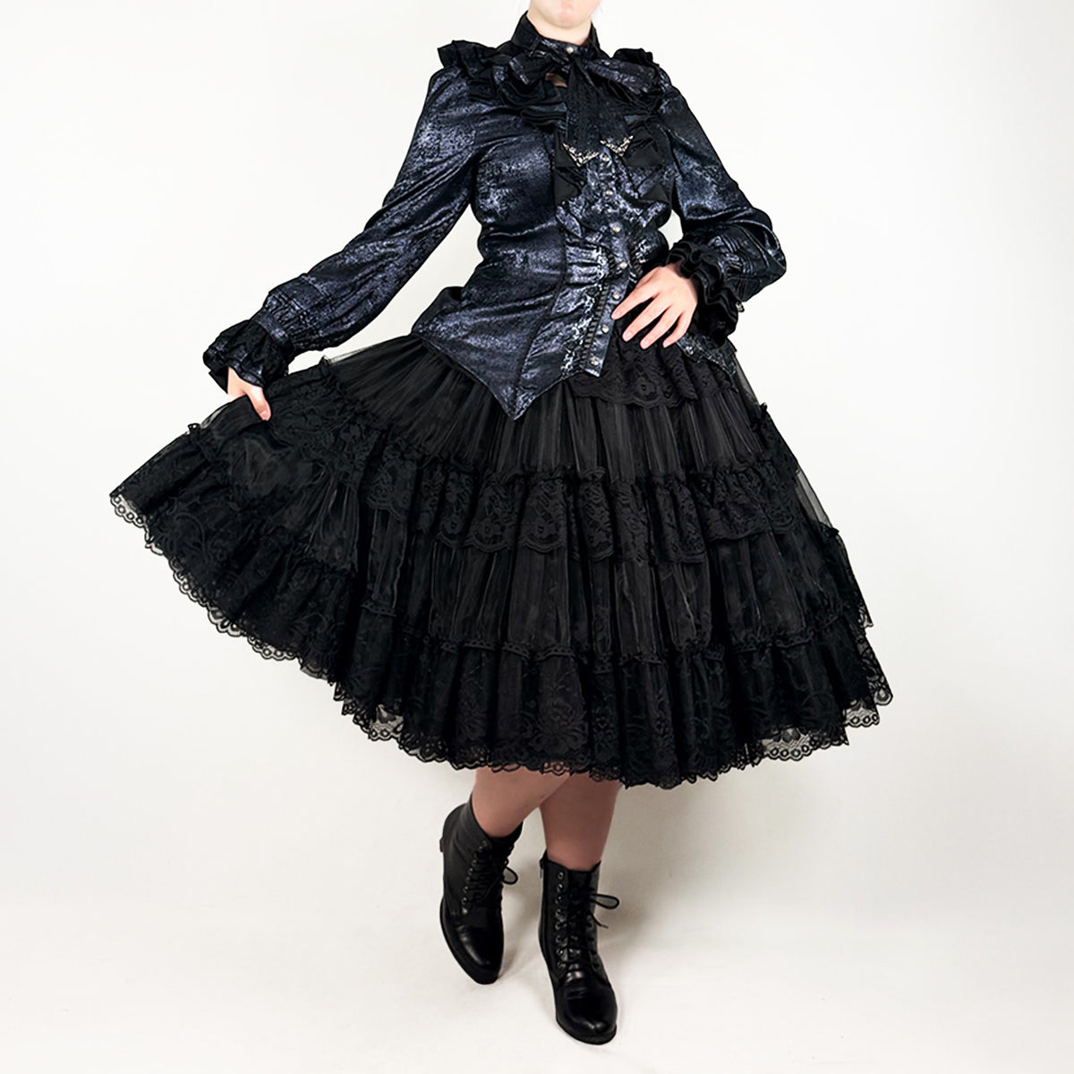 Grand Foyer Hotel Cascade Ruffle Blouse【L】
